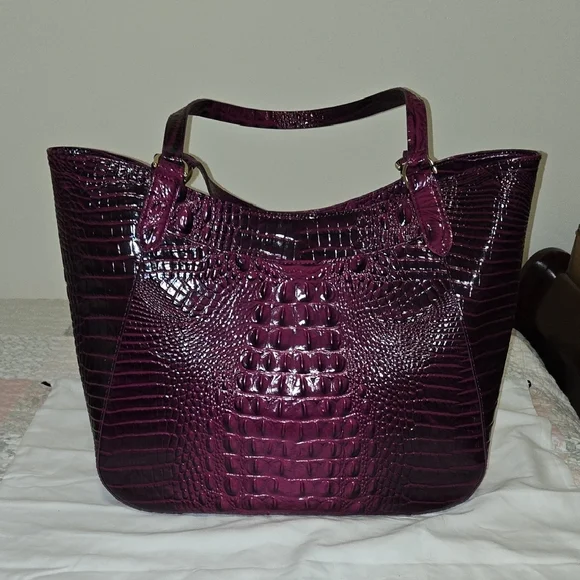 NWT Brahmin Aliza Tote in Sugar Plum Melbourne. HTF. RARE - Picture 4 of 16